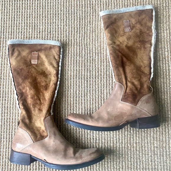 VIC MATIE LEATHER BOOTS - Picture 1 of 14